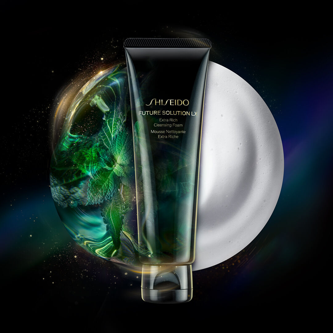 Extra Rich Cleansing Foam Shiseido - Mit Oshima Sakura Leaf Extrakt